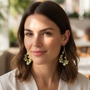 Vintage Mint Green Bead Dangle Earrings – Estate Find